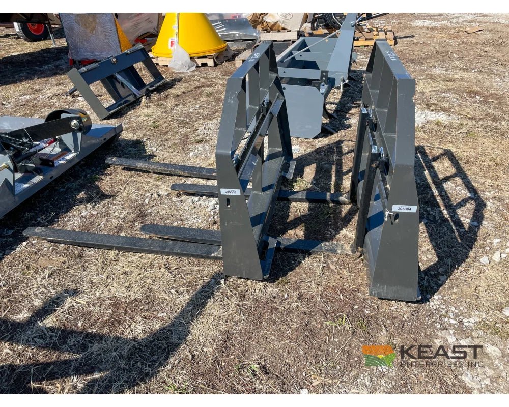 Ironcraft SDFF 48’’ Pallet Forks - 4,000 LB Capacity Skid Steer Mounting Plate Pallet Forks