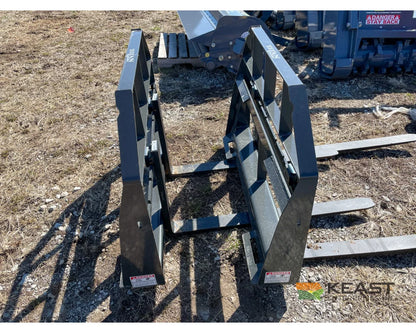 Ironcraft SDFF 48’’ Pallet Forks - 4,000 LB Capacity Skid Steer Mounting Plate Pallet Forks
