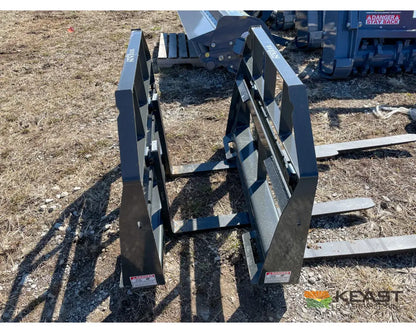 Ironcraft SDFF 48’’ Pallet Forks - 4,000 LB Capacity Skid Steer Mounting Plate Pallet Forks