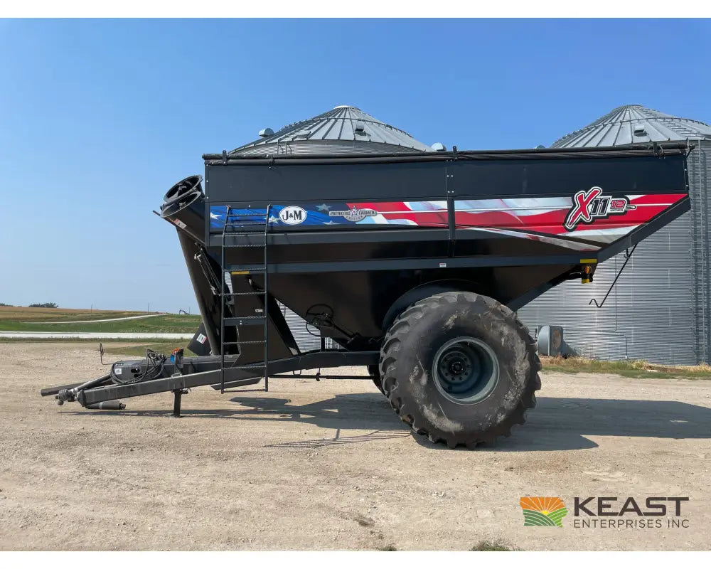 J&M 1112 Grain Cart - 1,150 Bushel Capacity Roll Tarp 20’’ Discharge Scales Grain Carts