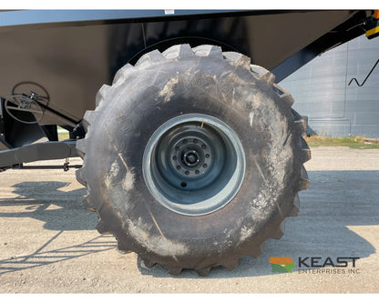 J&M 1112 Grain Cart - 1,150 Bushel Capacity Roll Tarp 20’’ Discharge Scales Grain Carts