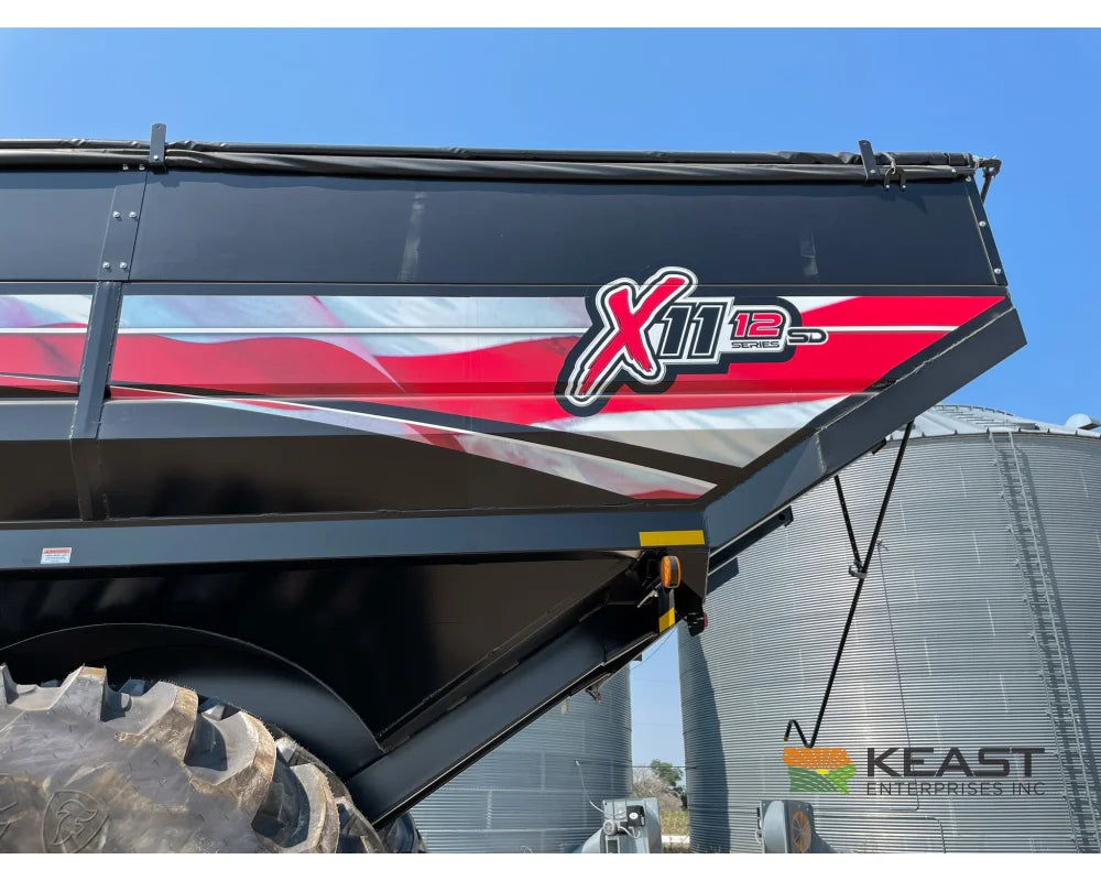 J&M 1112 Grain Cart - 1,150 Bushel Capacity Roll Tarp 20’’ Discharge Scales Grain Carts