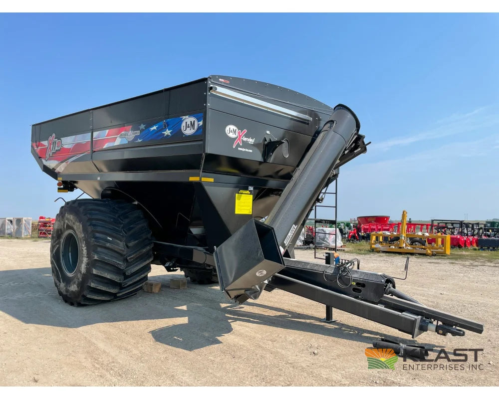 J&M 1112 Grain Cart