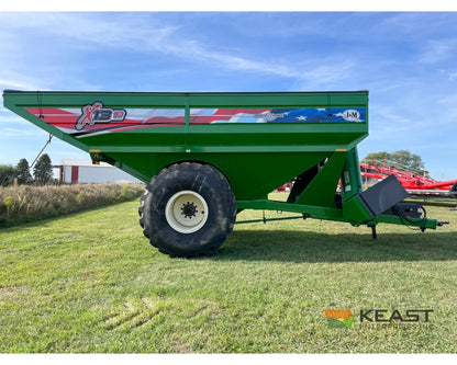J&M 1312 Grain Cart 1,325 Bushel Capacity Roll Tarp 20’’ Discharge Scales Grain Carts