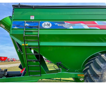 J&M 1312 Grain Cart 1,325 Bushel Capacity Roll Tarp 20’’ Discharge Scales Grain Carts