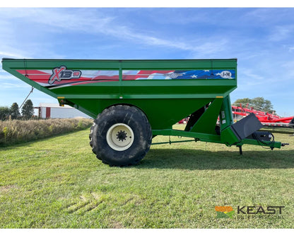J&M 1312 Grain Cart 1,325 Bushel Capacity Roll Tarp 20’’ Discharge Scales Grain Carts
