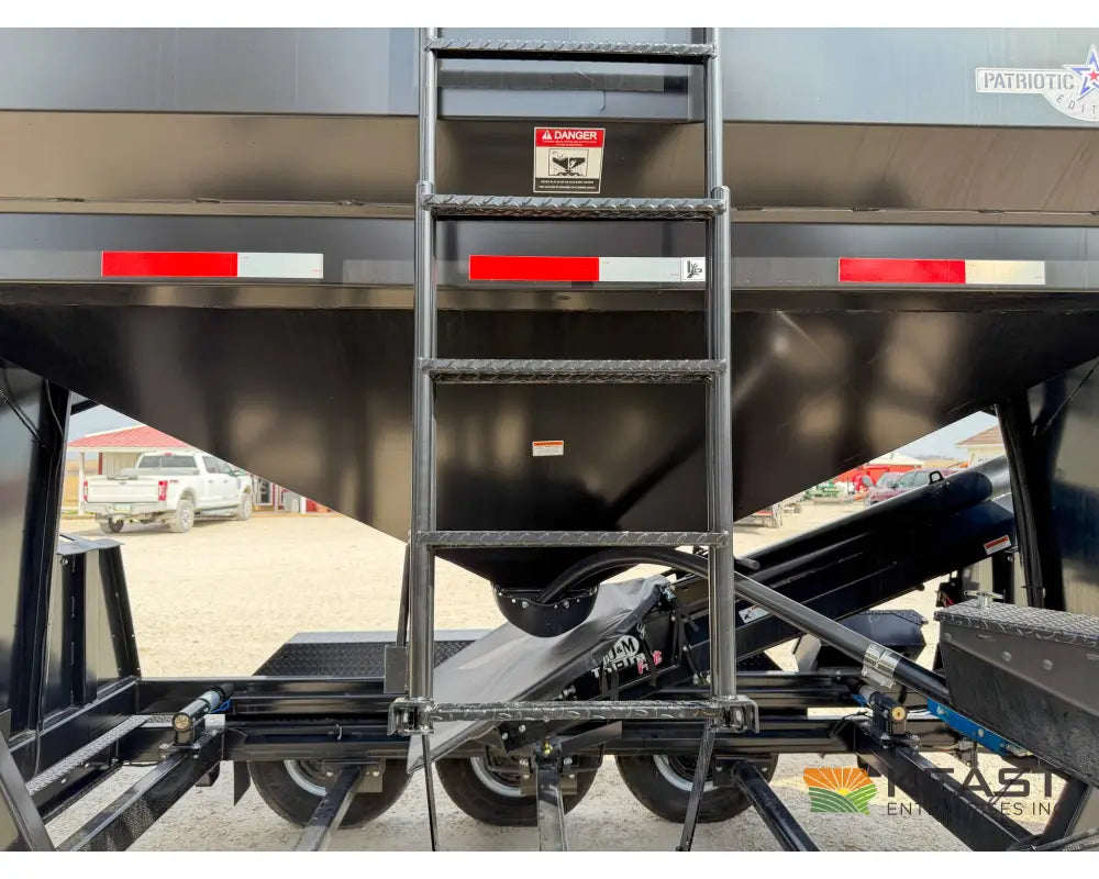 J&M LC390 Bulk Seed Tender 390 Cu Ft Capacity Intercomp Scales Seed Tenders