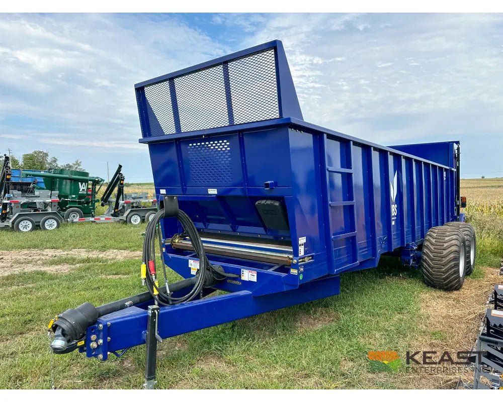 JBS 2648 Manure Spreader – 769 Cu Ft Heaped Capacity Vertical Beaters Manure Spreaders