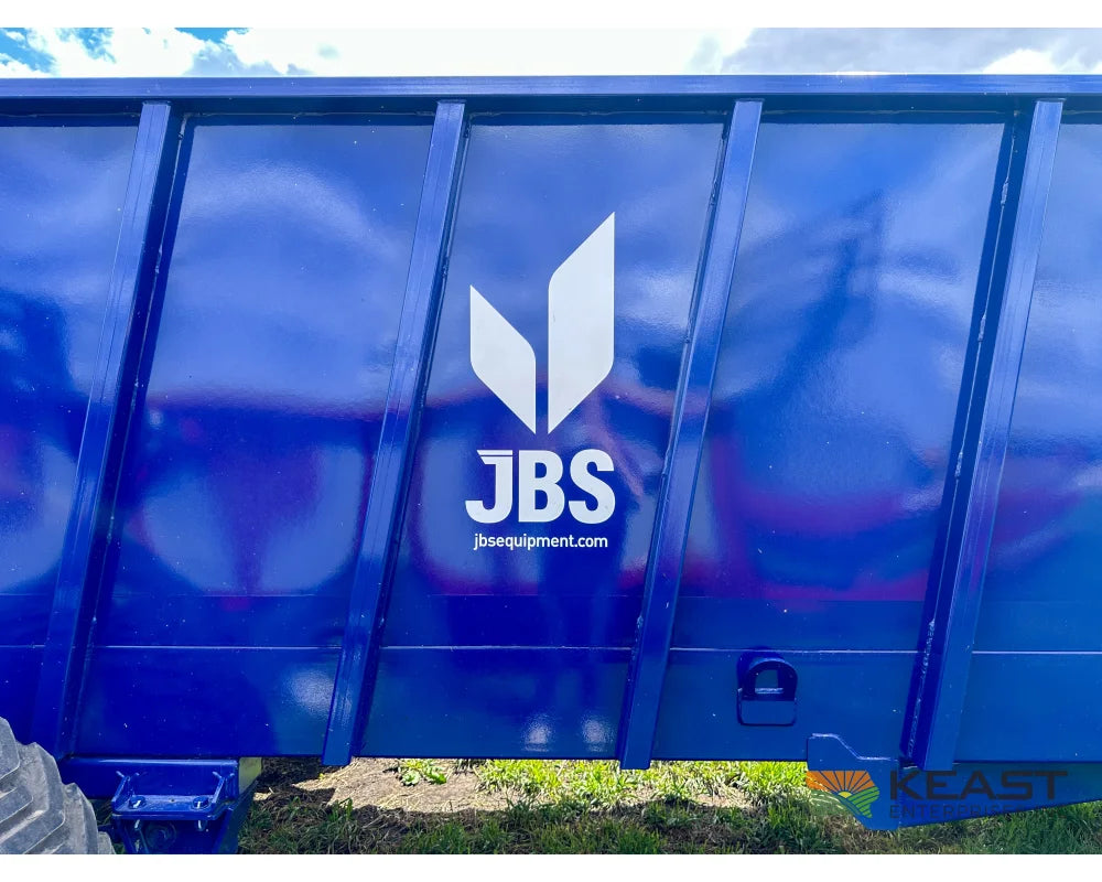 JBS VMEC 2448 Manure Spreader 780 Cu Ft Heaped Capacity Vertical Beaters Manure Spreaders