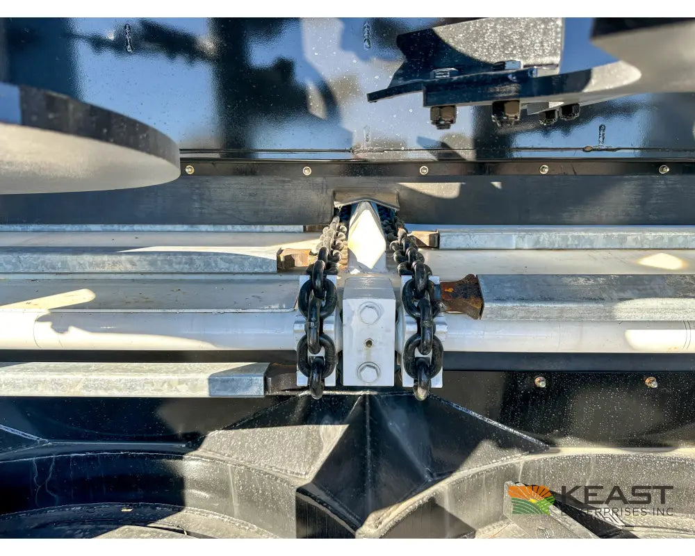 JBS VMWB 3048 Wide Body Manure Spreader 1100 Cu Ft Heaped Capacity Vertical Beaters Manure Spreaders