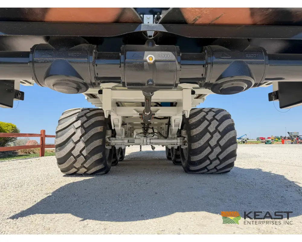 JBS VMWB 3048 Wide Body Manure Spreader 1100 Cu Ft Heaped Capacity Vertical Beaters - Manure Spreaders