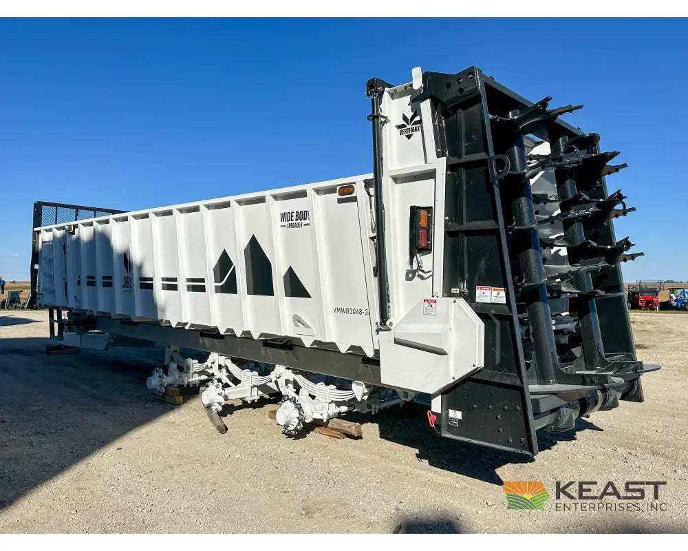 JBS VMWB 3048 Wide Body Manure Spreader 1100 Cu Ft Heaped Capacity Vertical Beaters Manure Spreaders