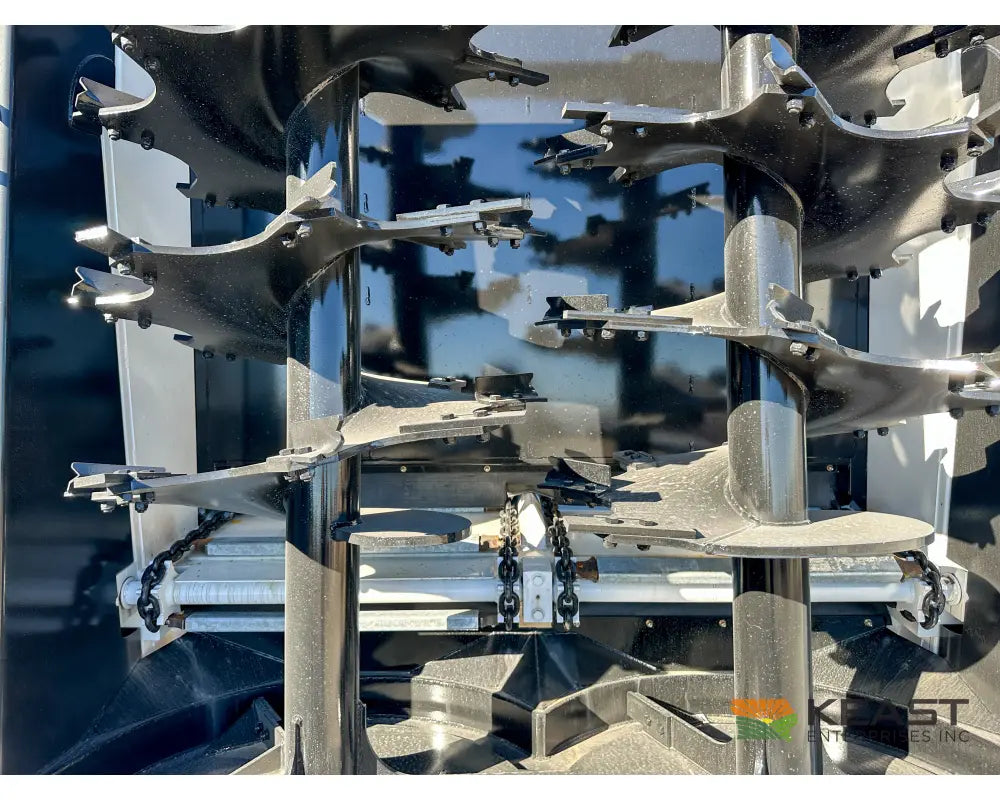 JBS VMWB 3048 Wide Body Manure Spreader 1100 Cu Ft Heaped Capacity Vertical Beaters Manure Spreaders