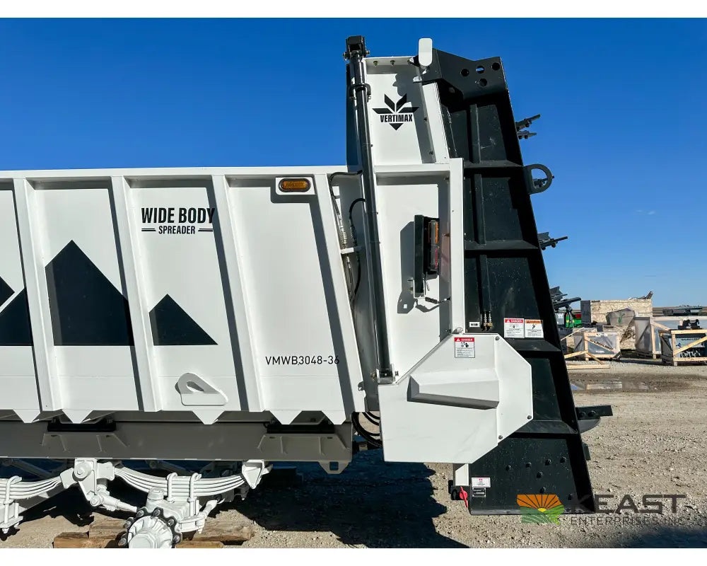 JBS VMWB 3048 Wide Body Manure Spreader 1100 Cu Ft Heaped Capacity Vertical Beaters Manure Spreaders