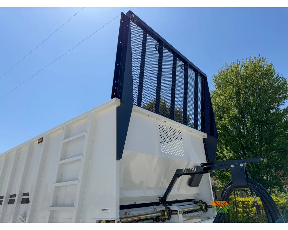 JBS VMWB 3048 Wide Body Manure Spreader 1100 Cu Ft Heaped Capacity Vertical Beaters - Manure Spreaders