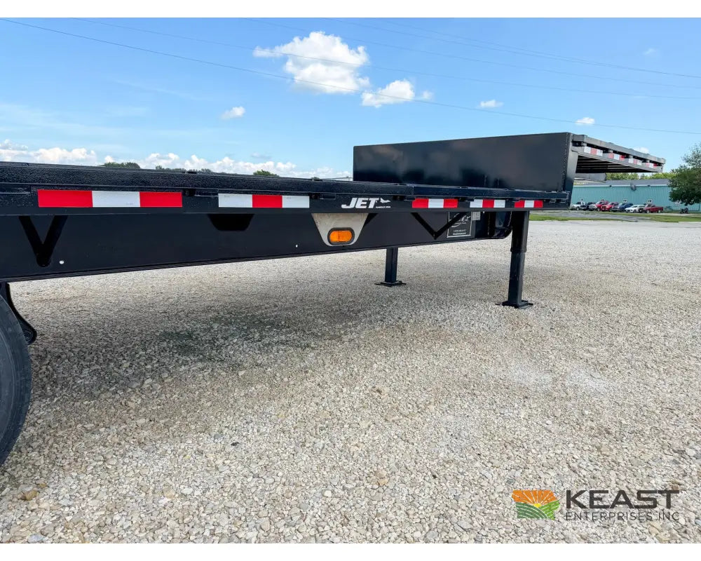 Jet 38’ Drop Deck Trailer 32’ Lower Deck Closed Tandem Axle - Drop Deck Trailers