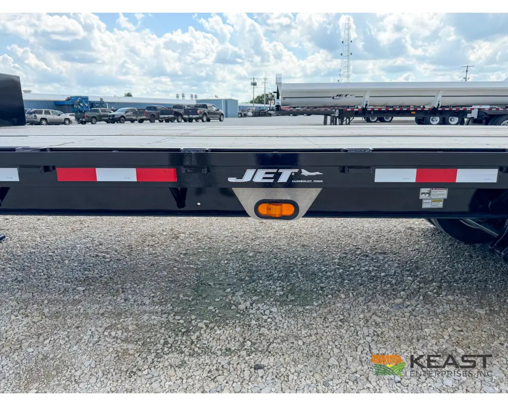 Jet 38’ Drop Deck Trailer 32’ Lower Deck Closed Tandem Axle - Drop Deck Trailers