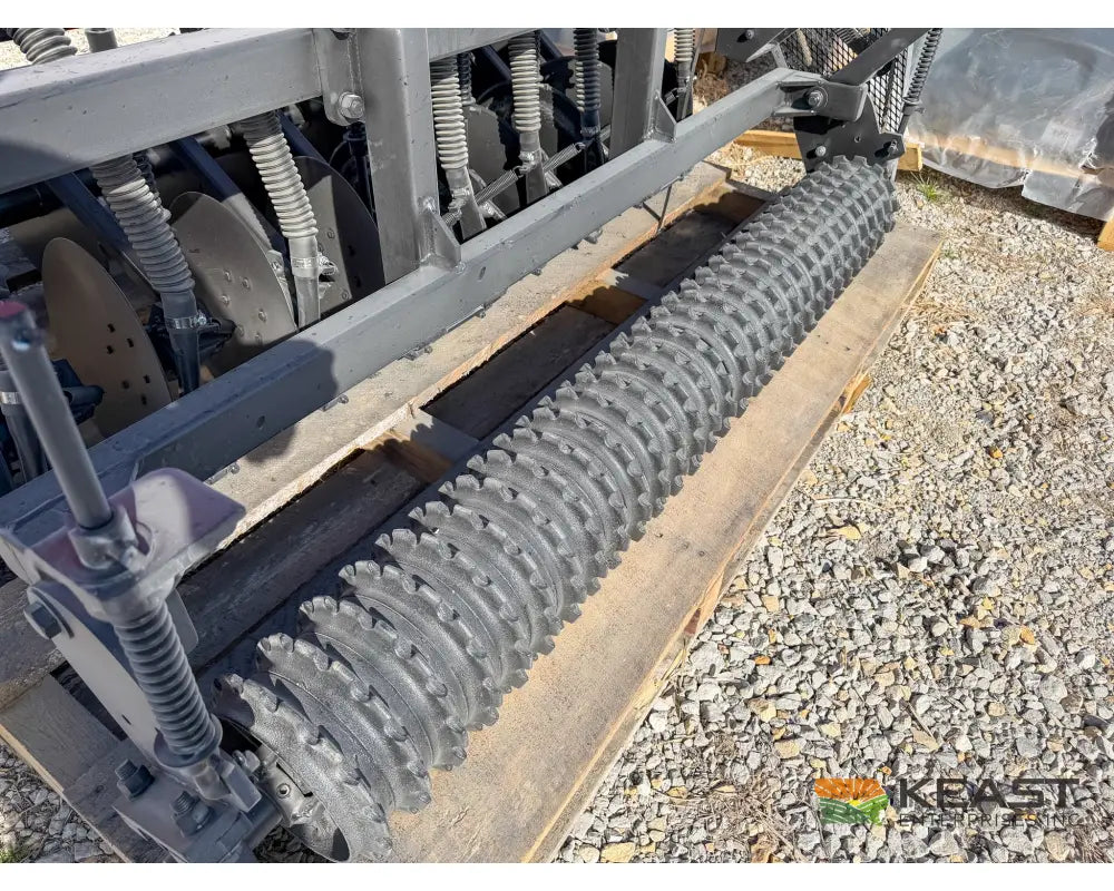 Kasco Eco No-Till Drill KAKED72 6’ Working Width 8’’ Spacing 4.4 Bushel Box Drills and Seeders