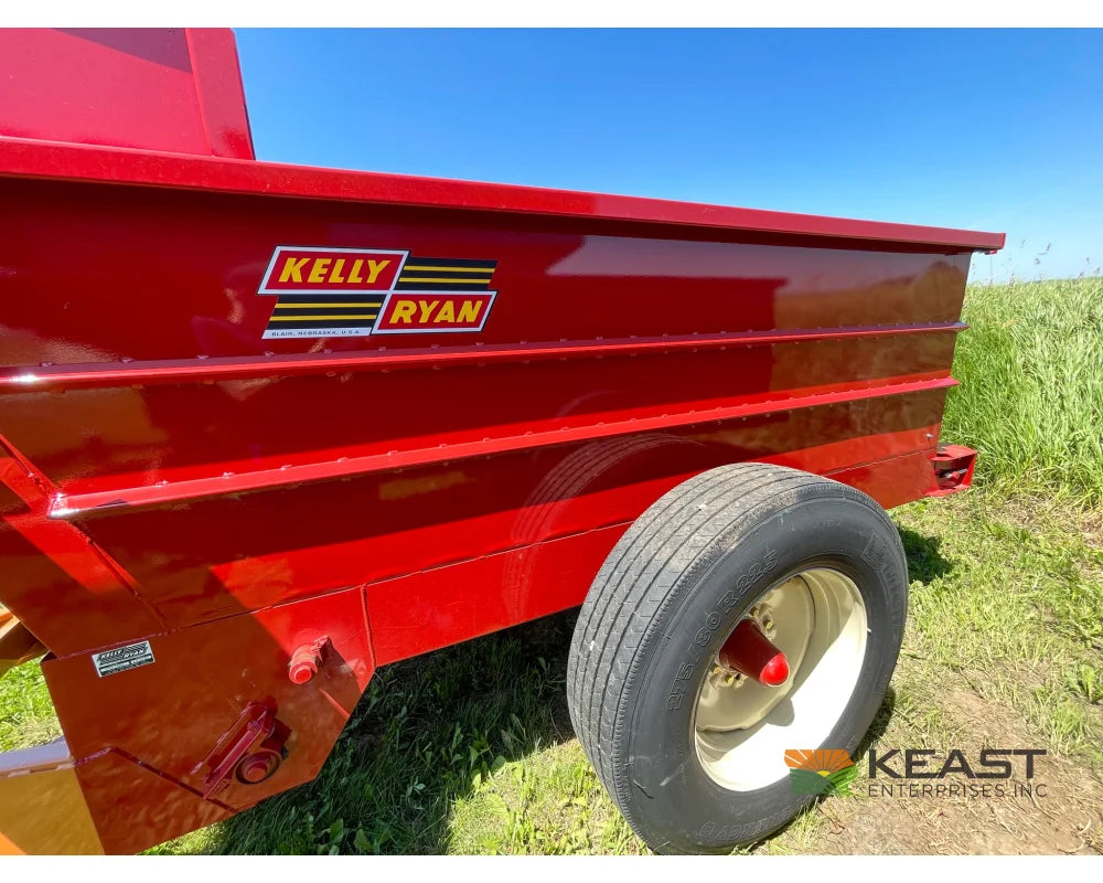 Kelly Ryan 4x10 Feed Wagon - 115 Bushel Capacity 48’’ Discharge Height Fuel Trailers