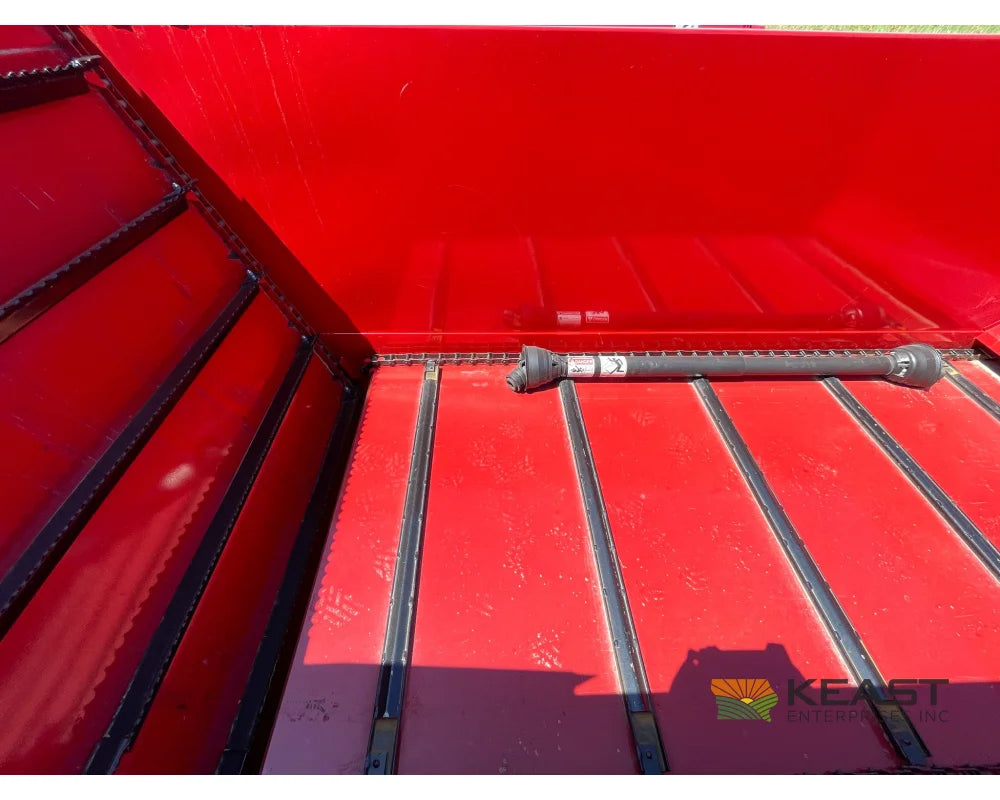 Kelly Ryan 4x10 Feed Wagon - 115 Bushel Capacity 48’’ Discharge Height Fuel Trailers