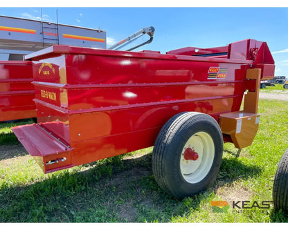 Kelly Ryan 4x10 Feed Wagon - 115 Bushel Capacity 48’’ Discharge Height Fuel Trailers