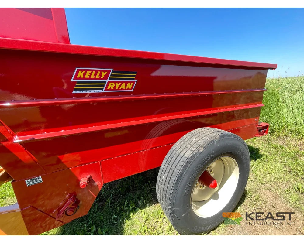 Kelly Ryan 4x10 Feed Wagon - 115 Bushel Capacity 48’’ Discharge Height Fuel Trailers