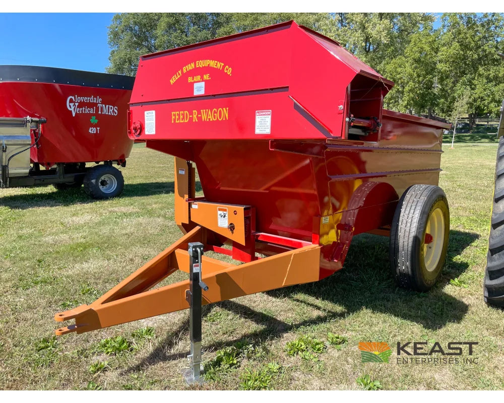 Kelly Ryan 4x10 Feed Wagon Scales 115 Bushel Capacity 48’’ Discharge Height Feed Wagons