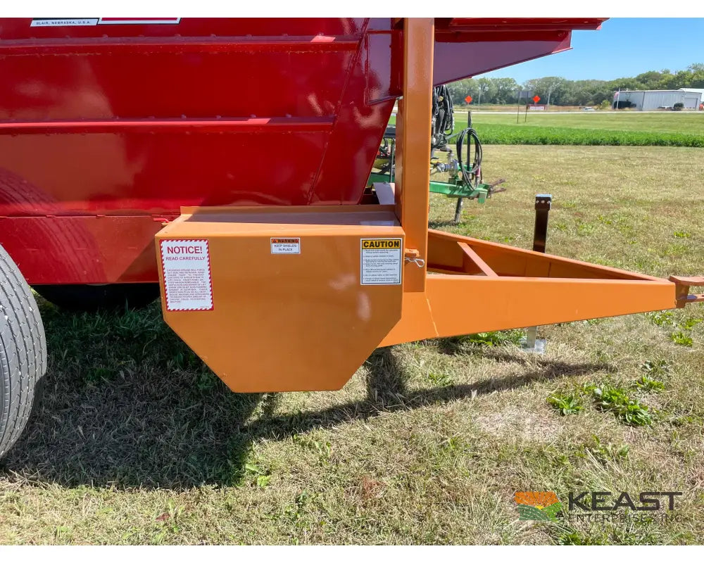 Kelly Ryan 4x10 Feed Wagon Scales 115 Bushel Capacity 48’’ Discharge Height Feed Wagons