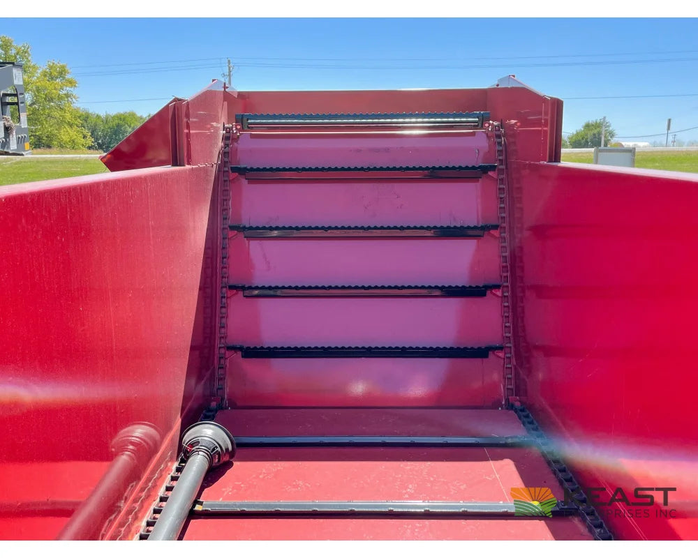 Kelly Ryan 4x10 Feed Wagon Scales 115 Bushel Capacity 48’’ Discharge Height Feed Wagons
