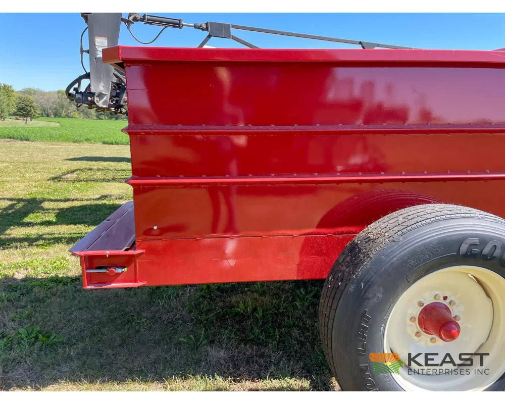 Kelly Ryan 4x10 Feed Wagon Scales 115 Bushel Capacity 48’’ Discharge Height Feed Wagons