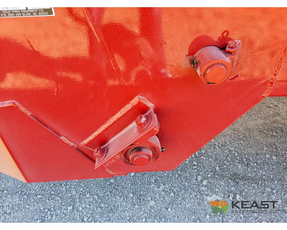 Kelly Ryan 5x12 Feed Wagon 190 Bushel Capacity 48’’ Discharge Height Leaf Springs Fuel Trailers