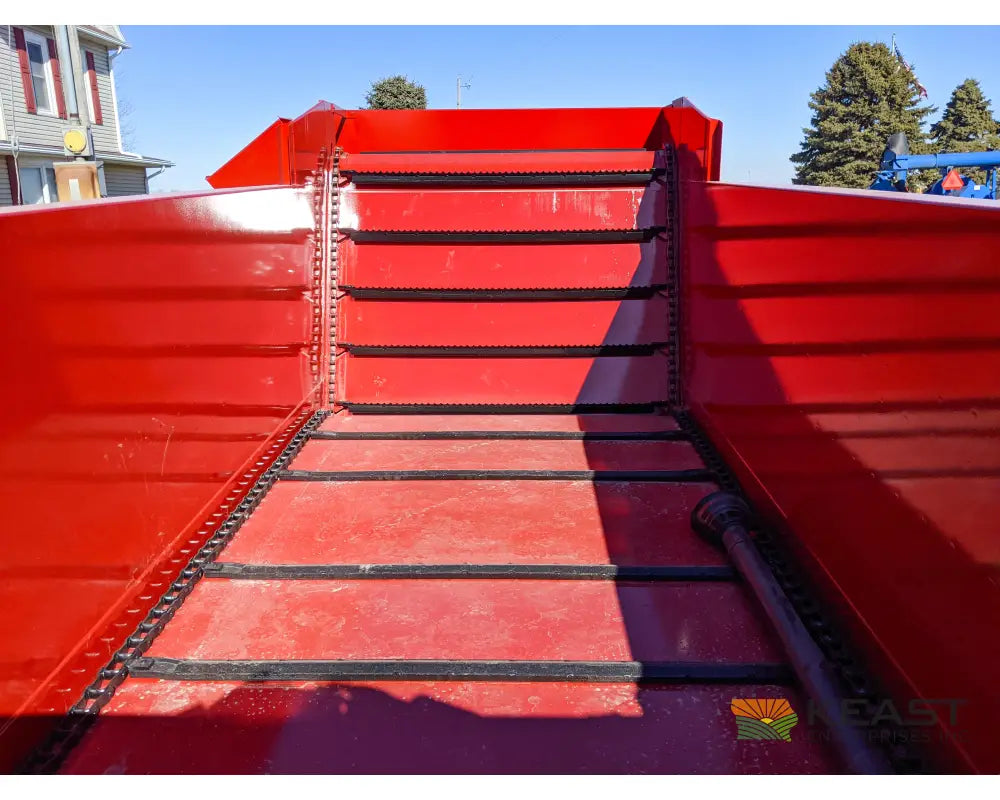 Kelly Ryan 5x12 Feed Wagon 190 Bushel Capacity 48’’ Discharge Height Leaf Springs Fuel Trailers