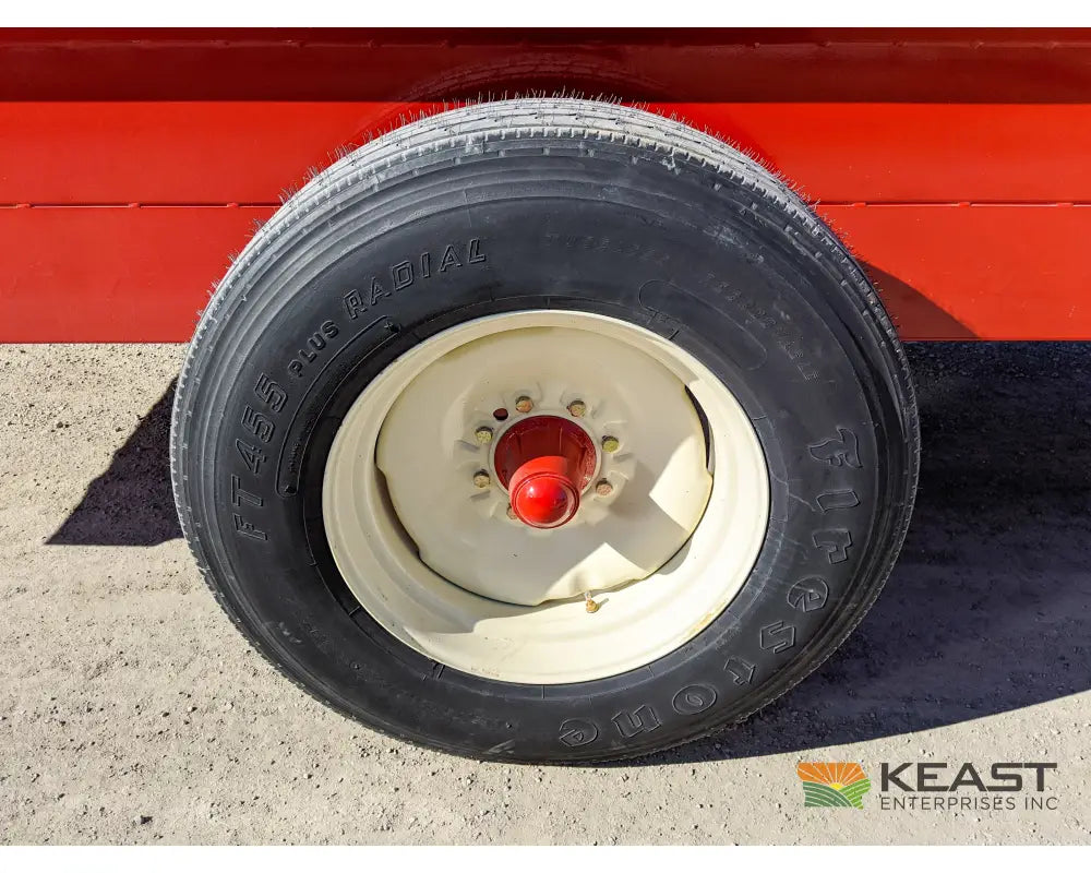 Kelly Ryan 5x12 Feed Wagon 190 Bushel Capacity 48’’ Discharge Height Leaf Springs Fuel Trailers