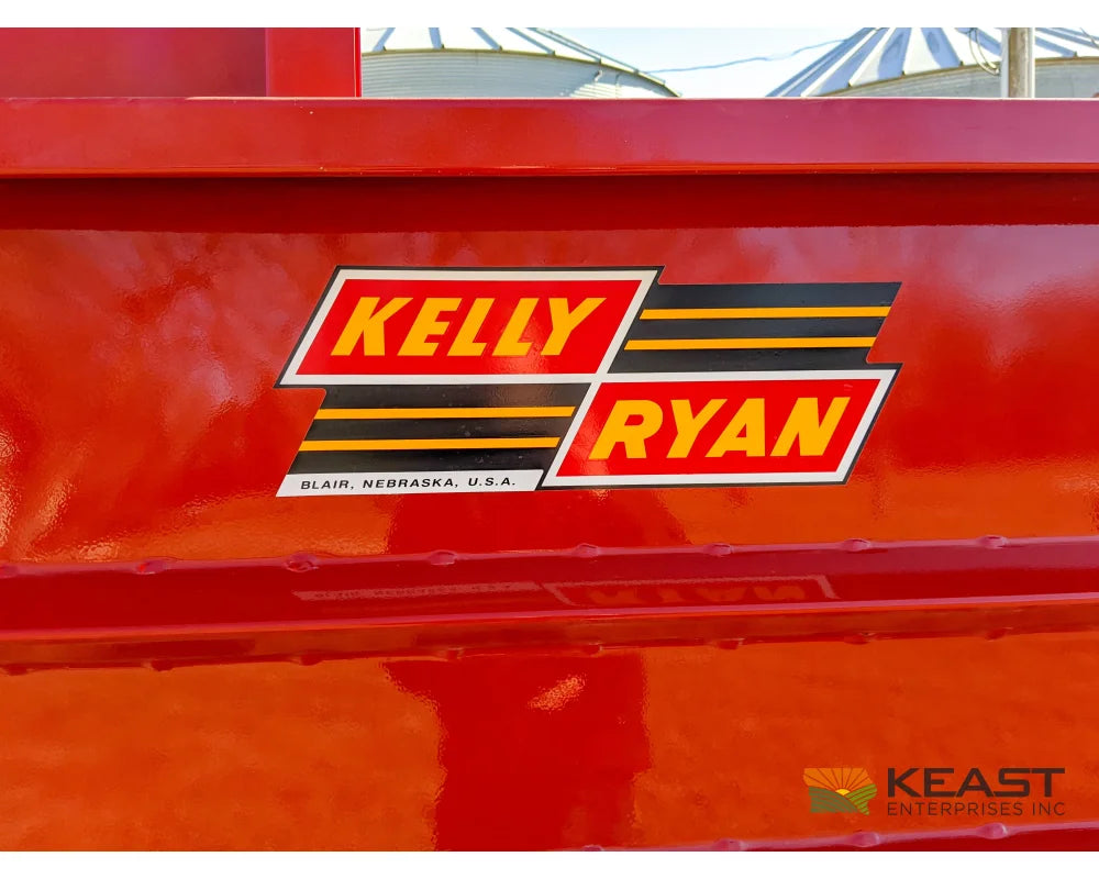 Kelly Ryan 5x12 Feed Wagon 190 Bushel Capacity 48’’ Discharge Height Leaf Springs Fuel Trailers