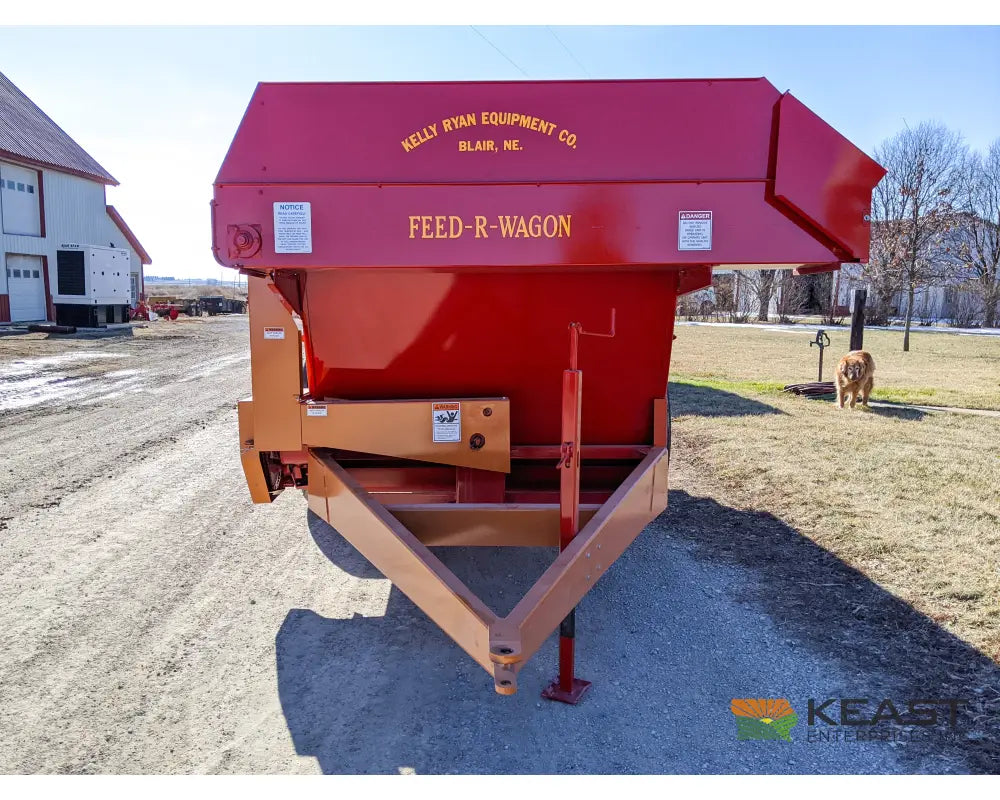 Kelly Ryan 5x12 Feed Wagon 190 Bushel Capacity 48’’ Discharge Height Leaf Springs Fuel Trailers