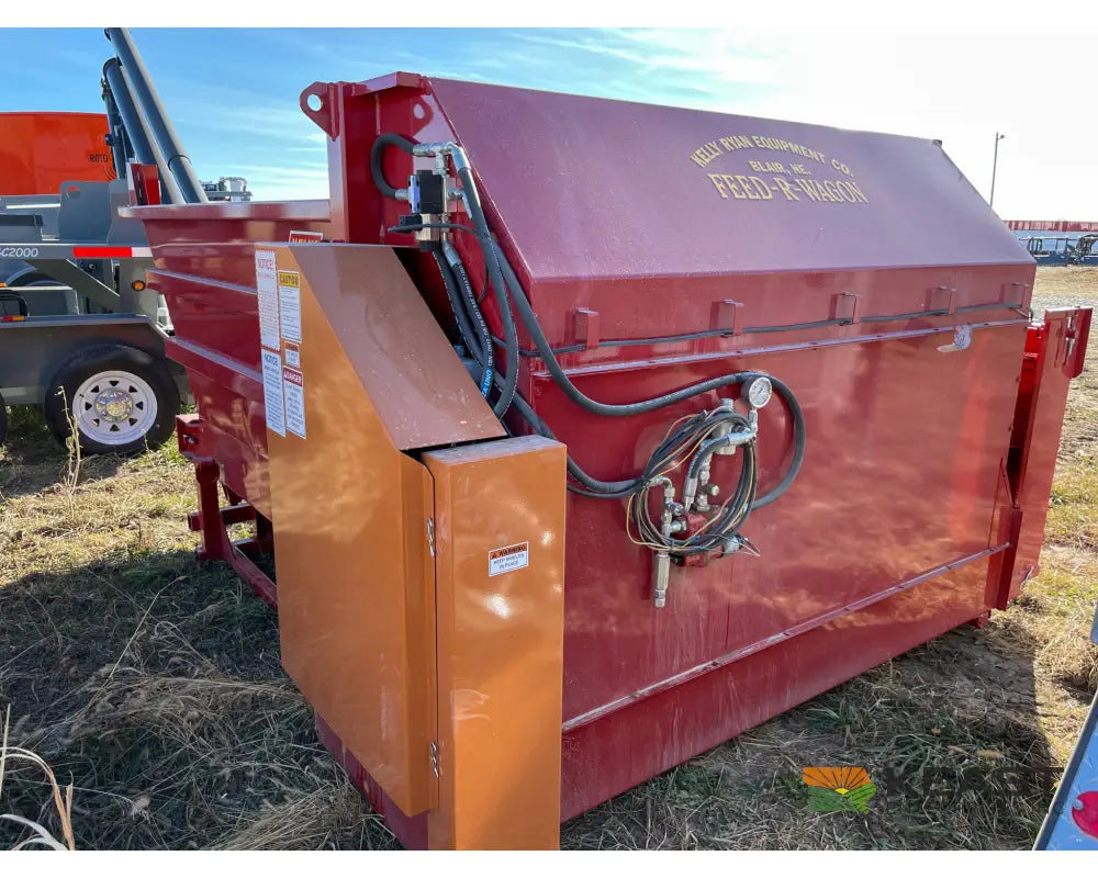 Kelly Ryan 6x8 Truck Mount Feed-R-Wagon - 131 Cu Ft Capacity Hydraulic Drive Feed Wagons