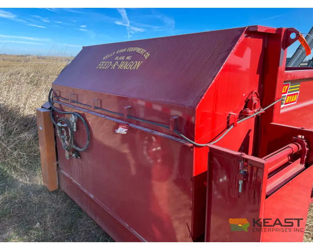 Kelly Ryan 6x8 Truck Mount Feed-R-Wagon - 131 Cu Ft Capacity Hydraulic Drive Feed Wagons