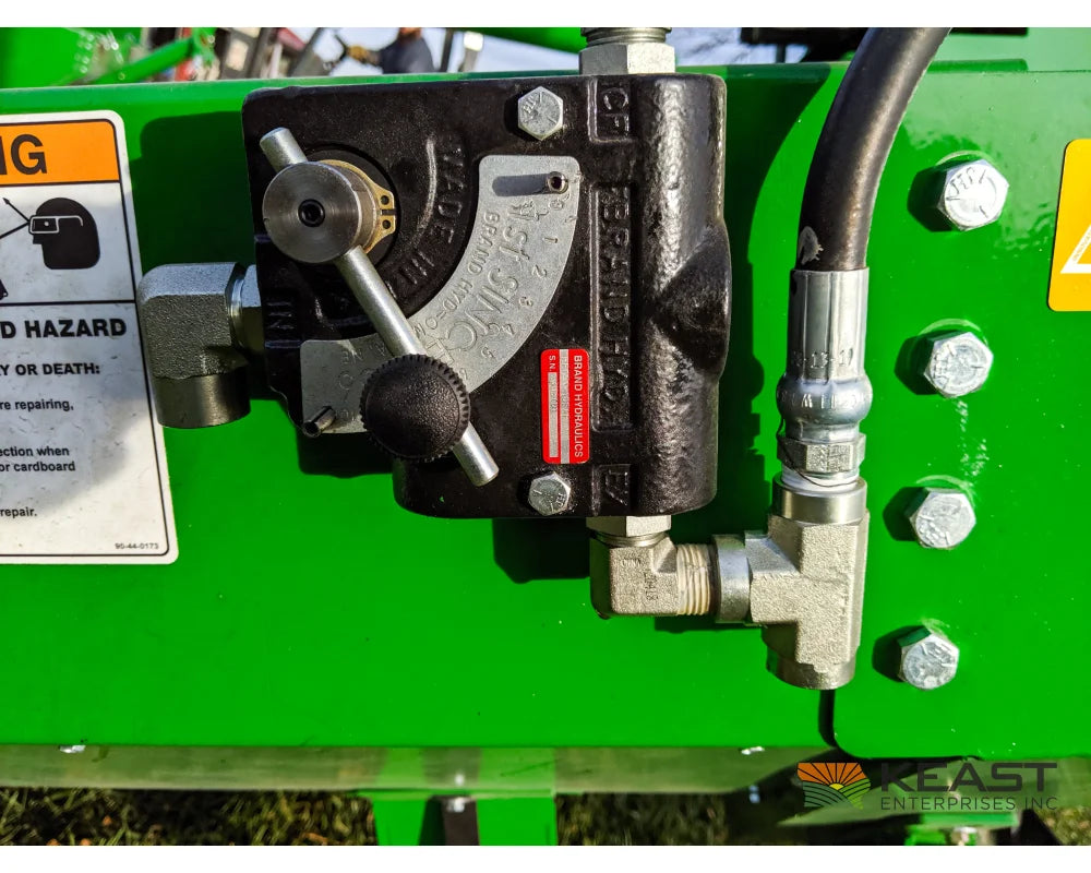 Kwik Kleen 772 Grain Cleaner - Up to 2,500 BPH Capacity Hydraulic Drive Grain Cleaner
