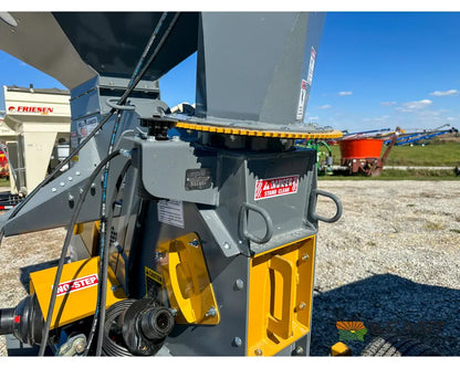 Lankota Corn Cracker Hammer Mill Trailered Up to 2,600 BPH Capacity Hydraulic Chute Control Hammer Mill