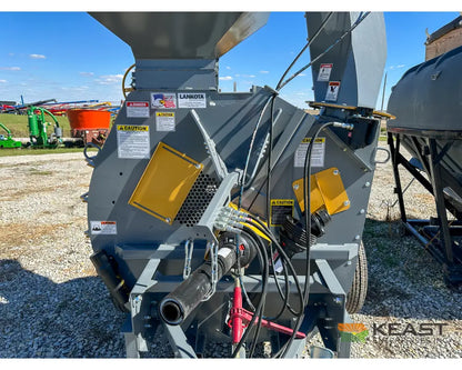 Lankota Corn Cracker Hammer Mill Trailered Up to 2,600 BPH Capacity Hydraulic Chute Control Hammer Mill