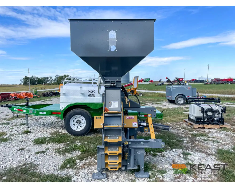 Lankota Corn Cracker Hammer Mill - Up to 2,600 BPH Capacity Hydraulic Chute Control Hammer Mill