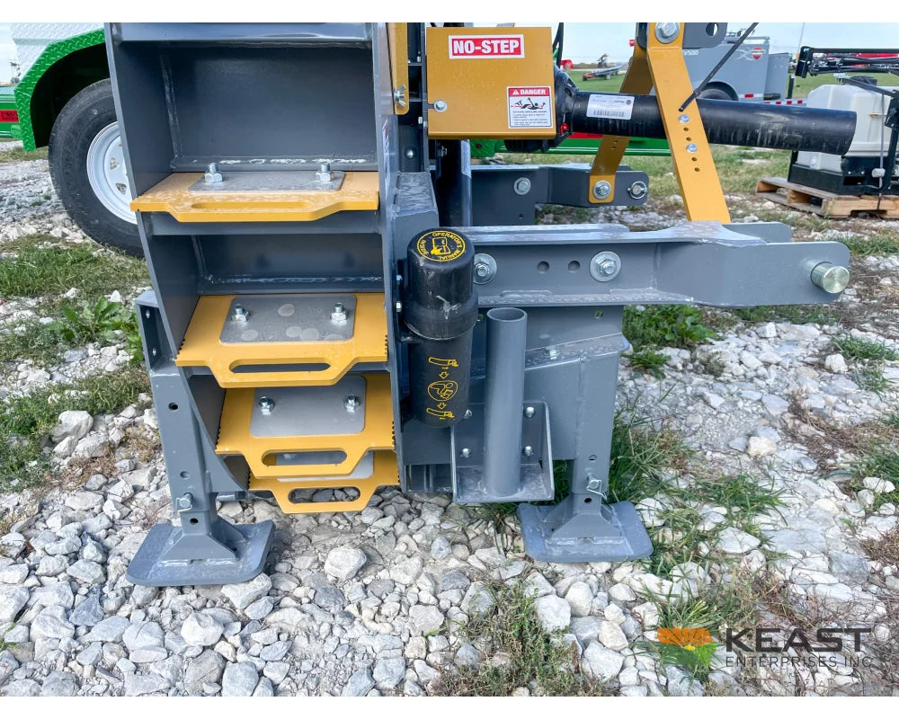 Lankota Corn Cracker Hammer Mill - Up to 2,600 BPH Capacity Hydraulic Chute Control Hammer Mill