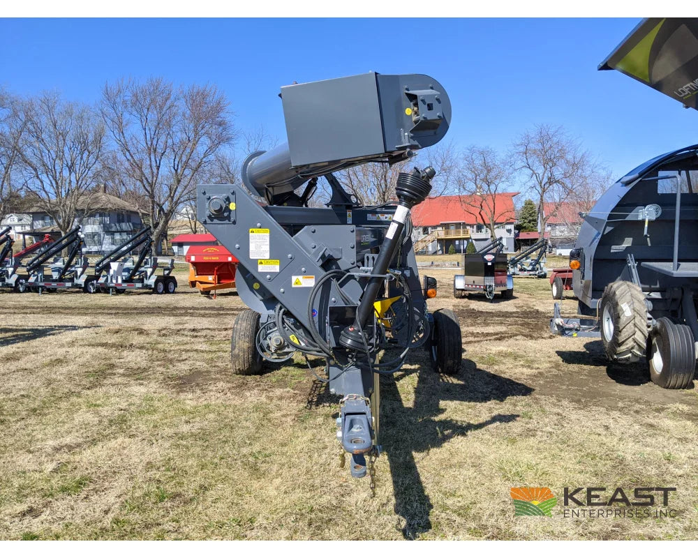 Loftness GBU10 Grain Bag Unloader Up to 8,500 BPH 9’ & 10’ Bags Grain Bag Unloaders