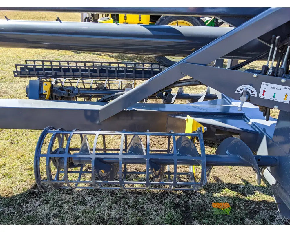 Loftness GBU10 Grain Bag Unloader Up to 8,500 BPH 9’ & 10’ Bags Grain Bag Unloaders