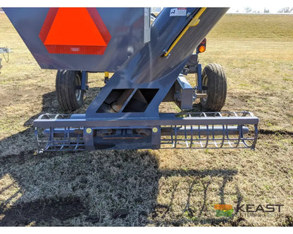 Loftness GBU10 Grain Bag Unloader Up to 8,500 BPH 9’ & 10’ Bags Grain Bag Unloaders