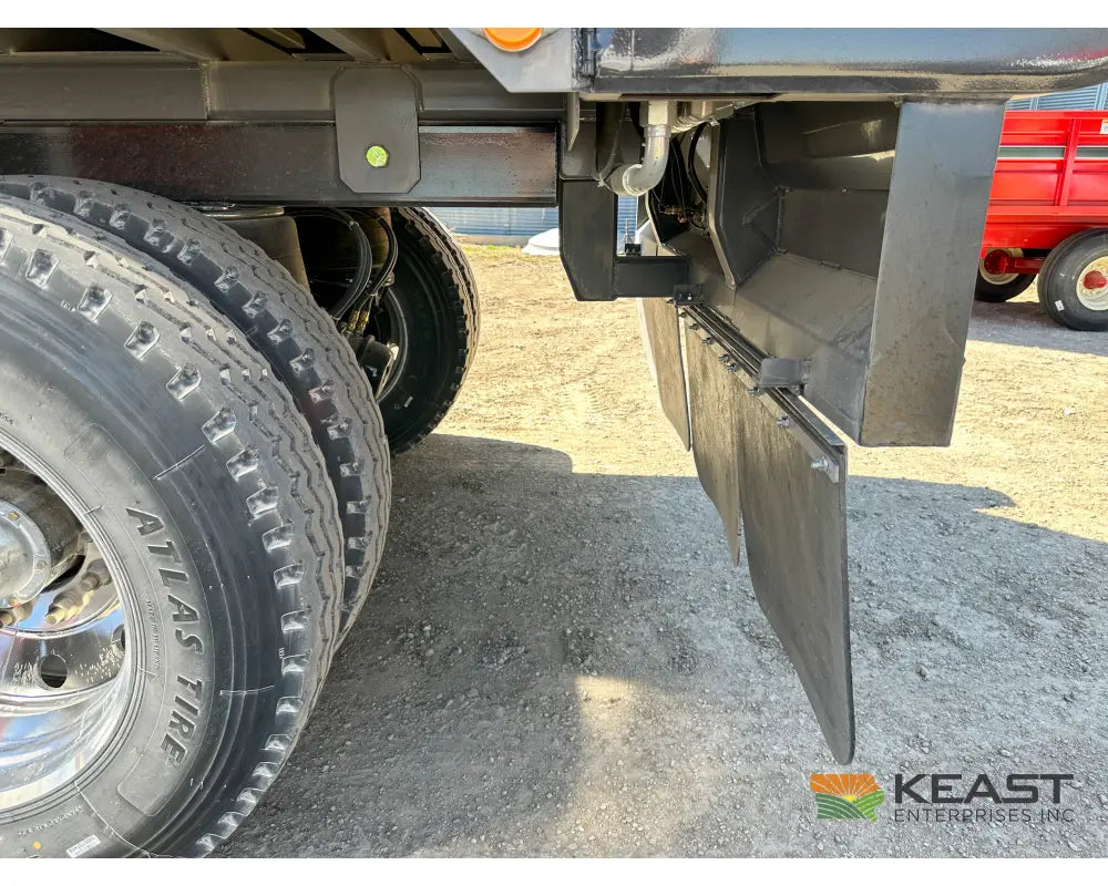MAS Trailers 36’ Chainfloor Forage Trailer - Air Ride Heavy Duty Floor Chain Forage Trailers
