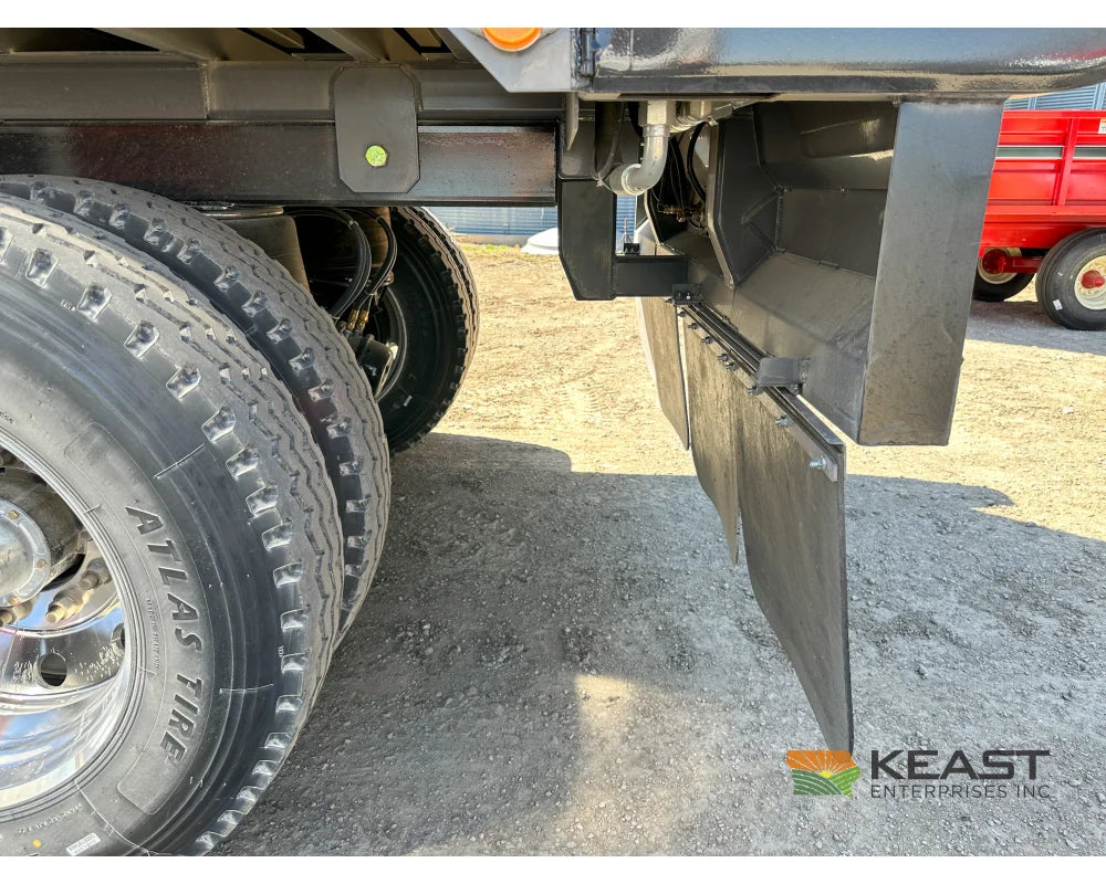 MAS Trailers 36’ Chainfloor Forage Trailer - Air Ride Heavy Duty Floor Chain Forage Trailers