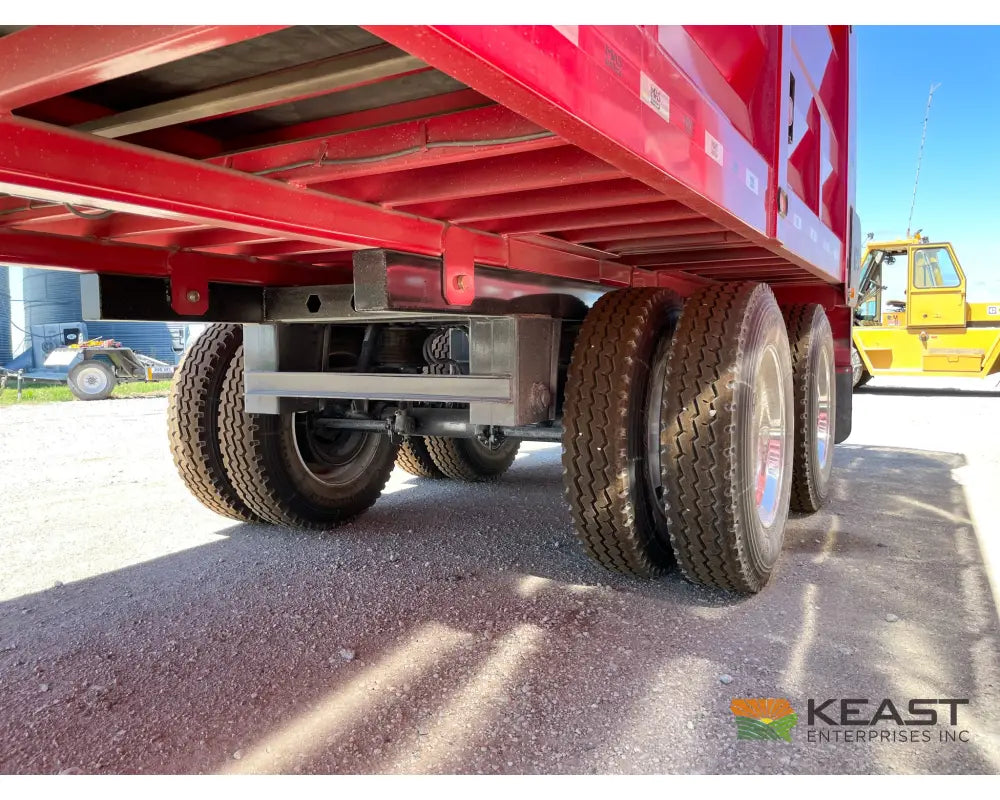 MAS Trailers 38’ Chainfloor Forage Trailer Air Ride Heavy Duty Floor Chain Forage Trailers