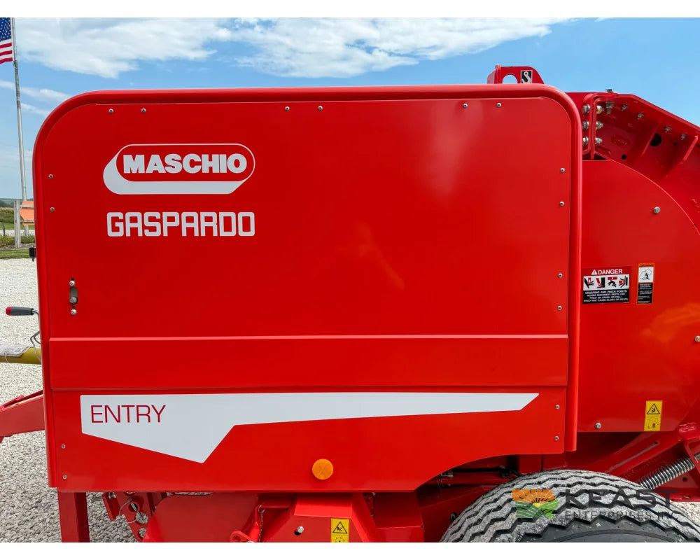 Maschio Entry 120 Round Baler Fixed Chamber 79’’ Pickup 4’x4’ Bales - Round Balers