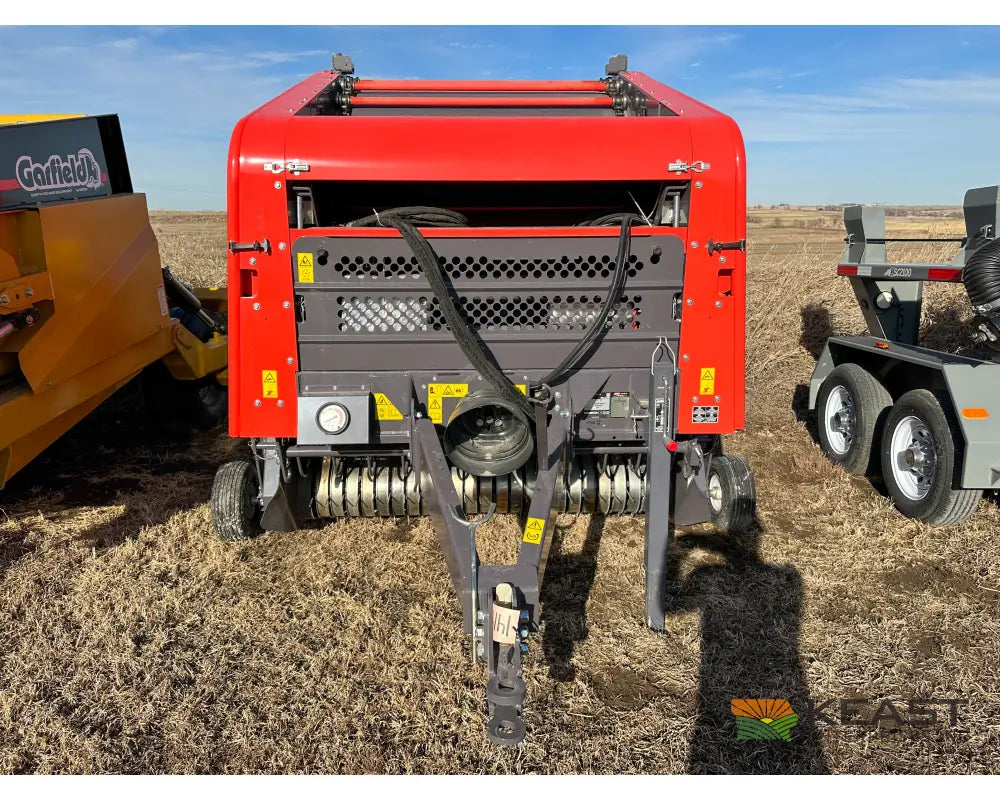 Maschio Entry 150 Round Baler - Fixed Chamber 72’’ Wide Pickup Automatic Oiler Round Balers